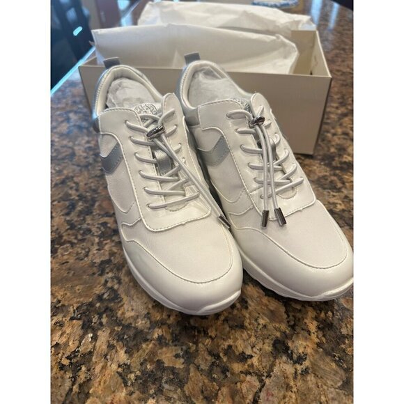 NIB Anne Klein Women's Maze Lace Up Sneakers Shoes SIZE 5.5 - Picture 6 of 8
